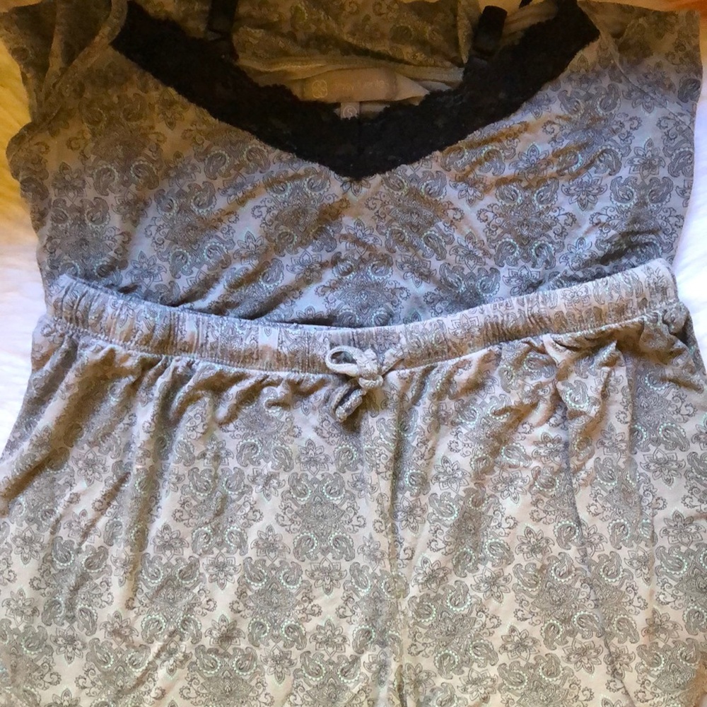 Pajama Set | Daisy Fuentes